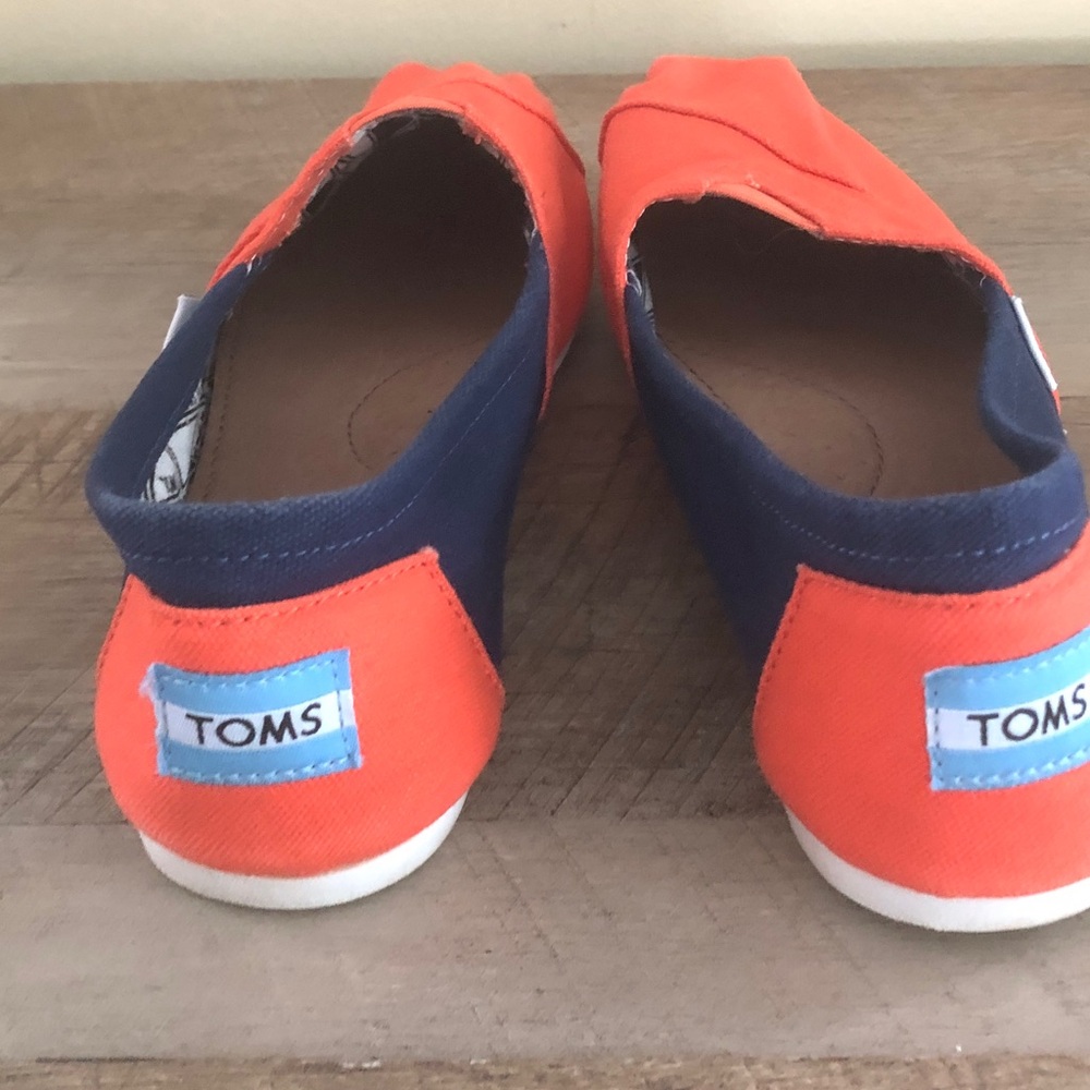Toms Orange and Navy Women's Shoes - Picture 4 of 6
